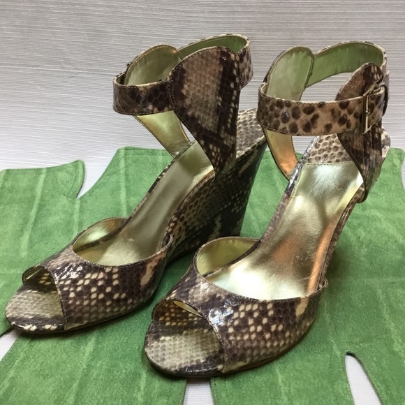 Nine West Shoes - Appears New Striking Nine West Wedges
